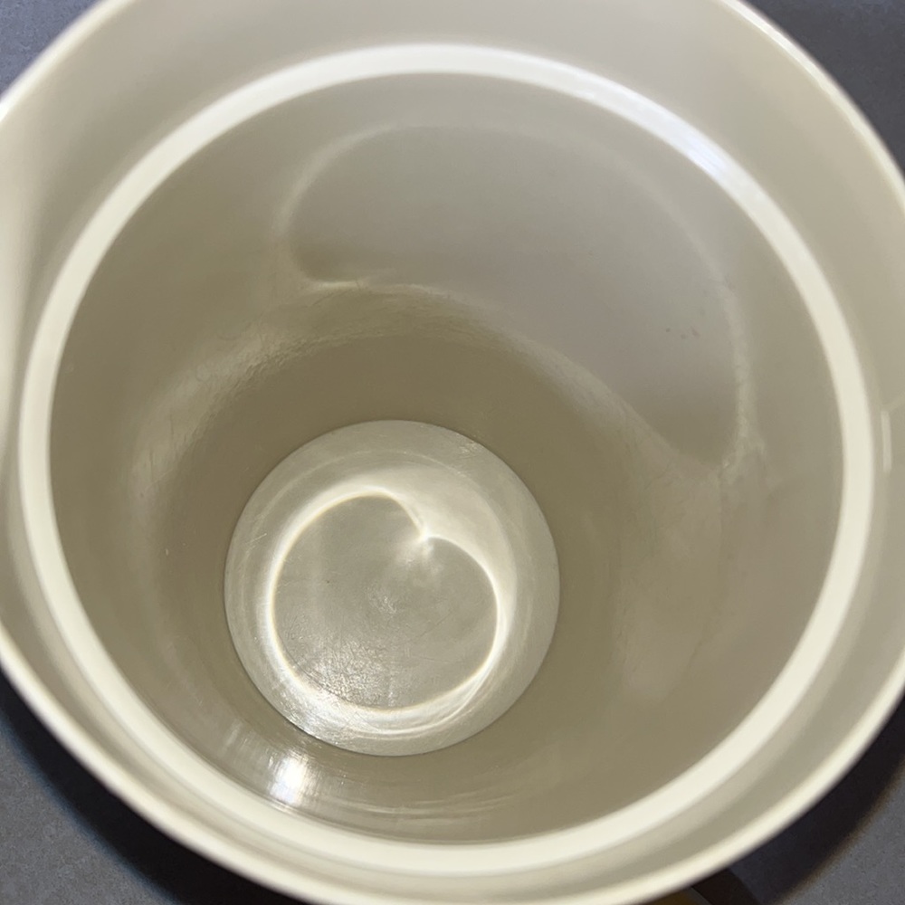 Tipper pitcher - Picture 4 of 5
